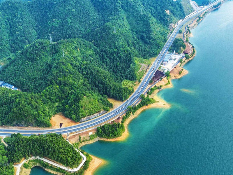 中国水利部表示在五至十年内完成跨省流域计划方案